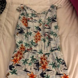 Tropical Jumper. Old Navy. Size XL